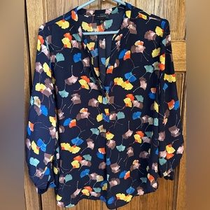 THE LIMITED LADIES V NECK SPRING TOP/LIKE NEW/XL